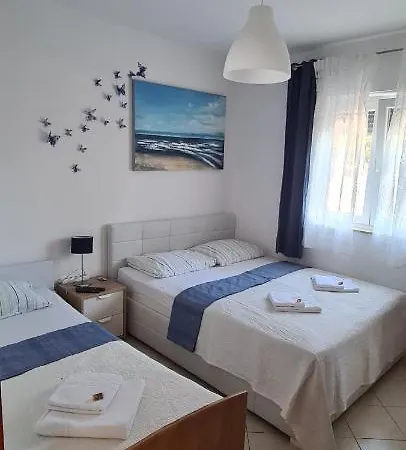 Sea View With Big Terrace Lejlighed Dobropoljana