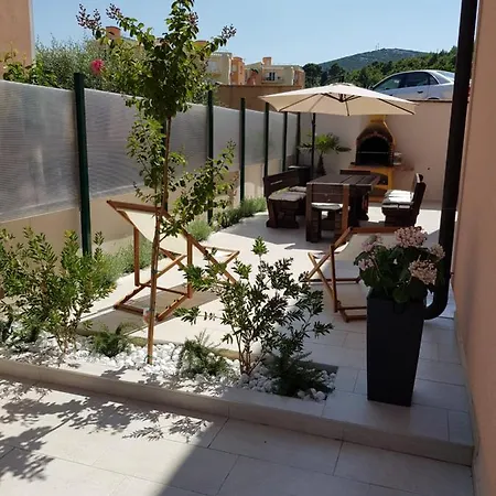 Sea View With Big Terrace Dobropoljana